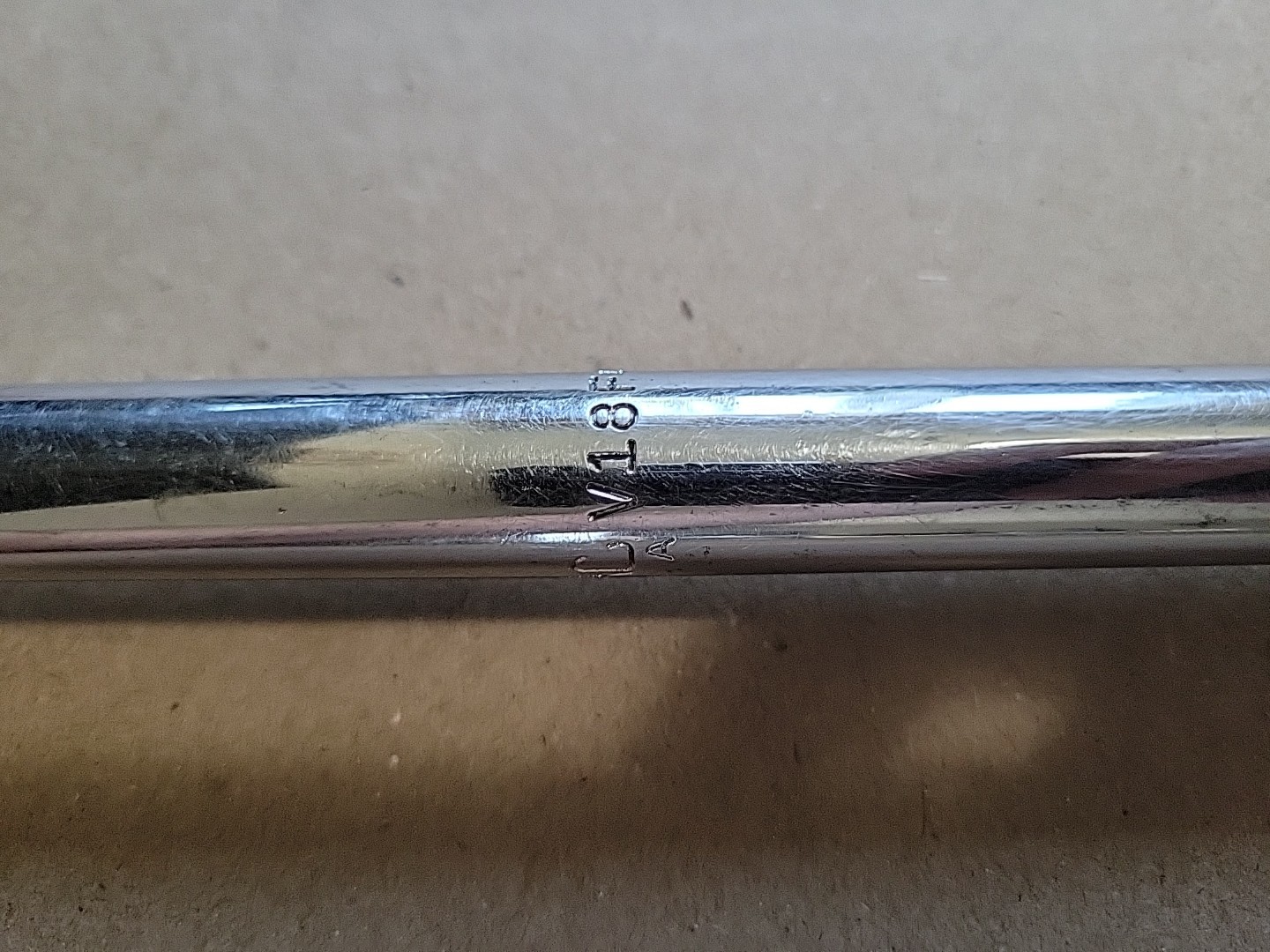 Mac Tools USA V18F 1/2″ Drive 18″ Flex Head Breaker Bar Knurled Handle