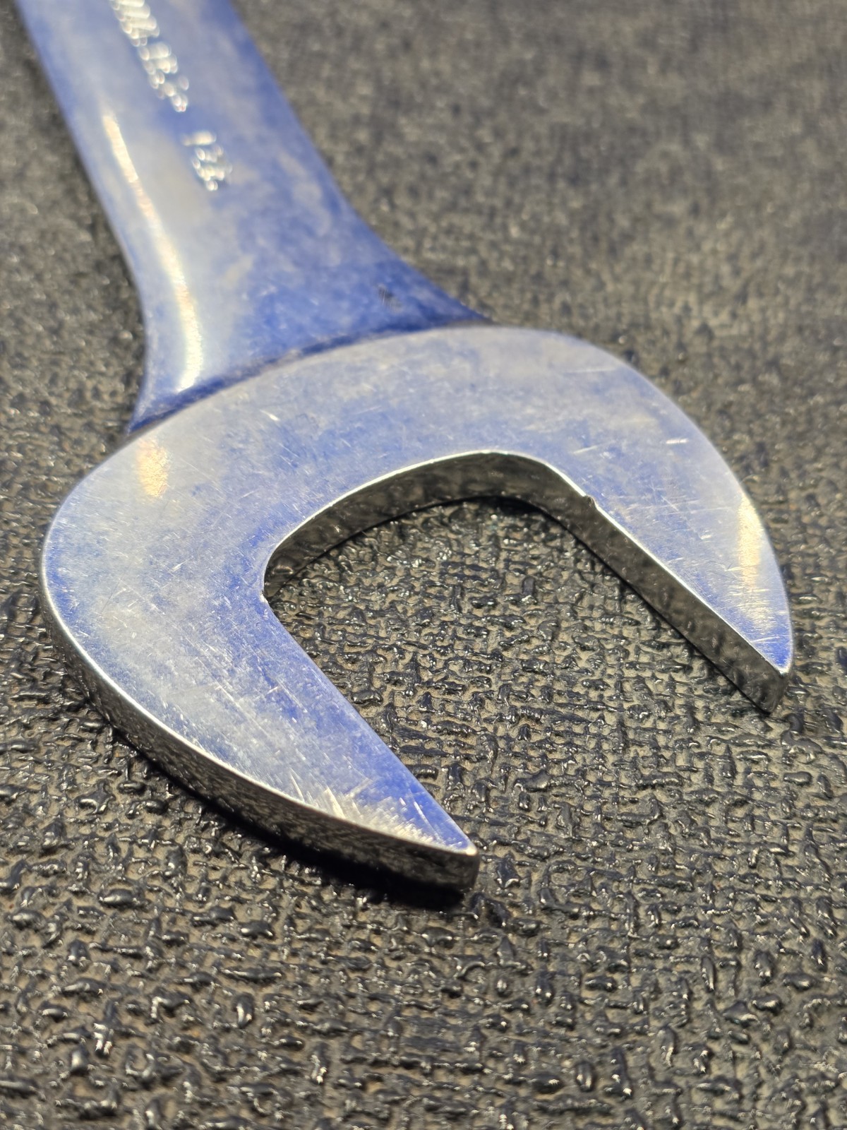 Snap-on LTA4446 1-3/8″ x 1-7/16″ 15° Offset Thin Low Torque Open-End Wrench