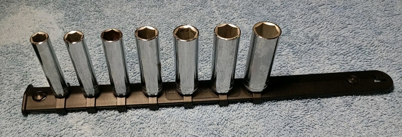 Craftsman 1/4″ Dr. Metric 6pt. Chrome Deep Socket Set. 8-14mm W/Kobalt Rail, New