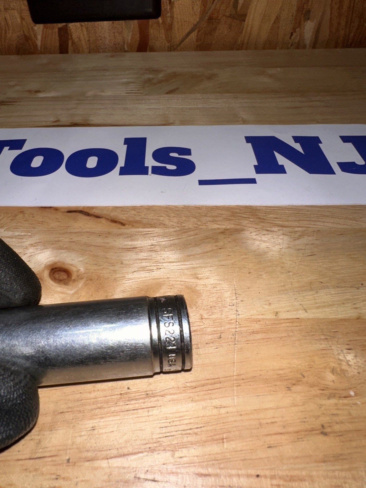Snap On Tools 11/16″ Deep Socket 3/8″ Drive 6 Point SFS221 Made in USA