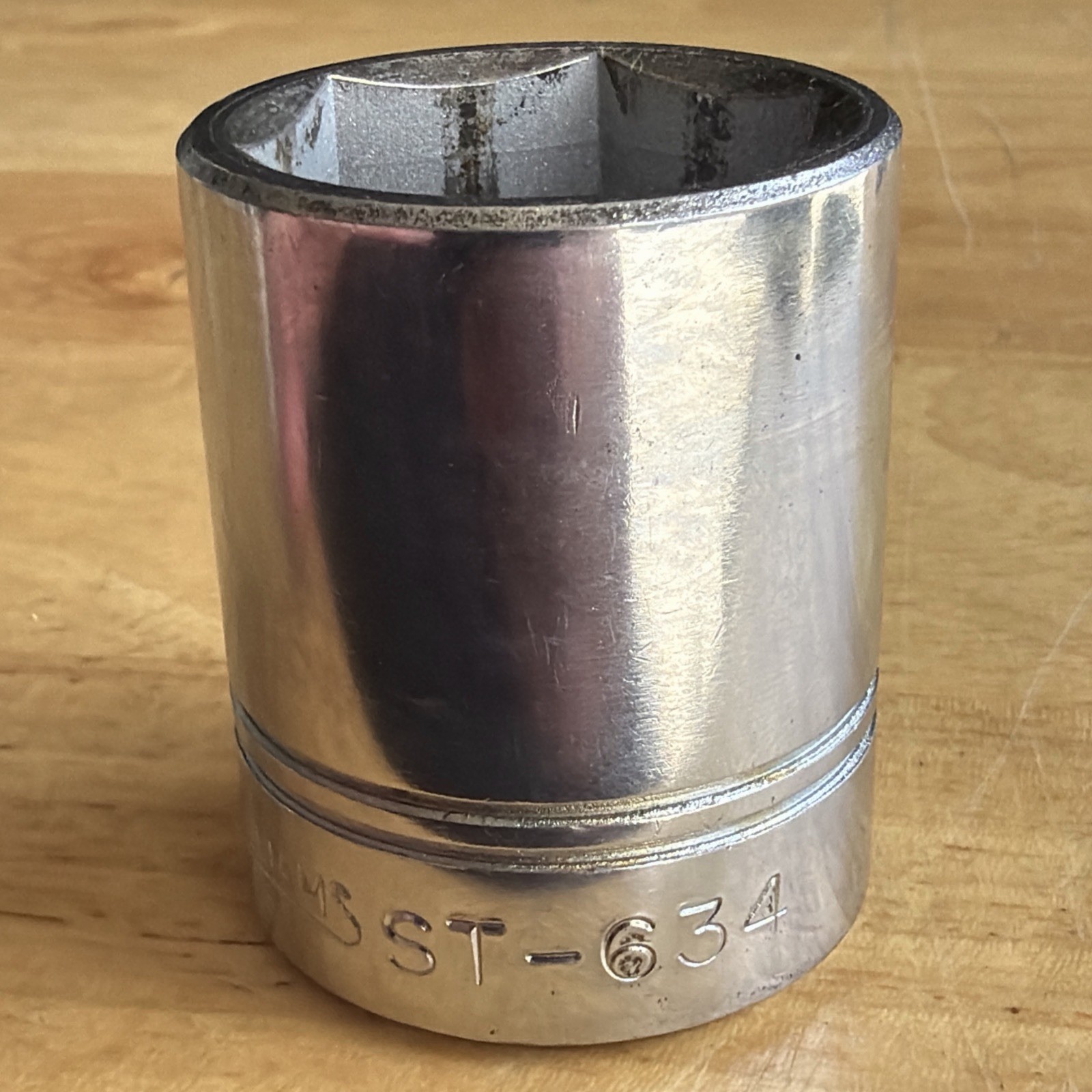 Williams Tools 1-1/16″ Shallow Socket 1/2″ Drive 6 Point ST-634 Made in USA
