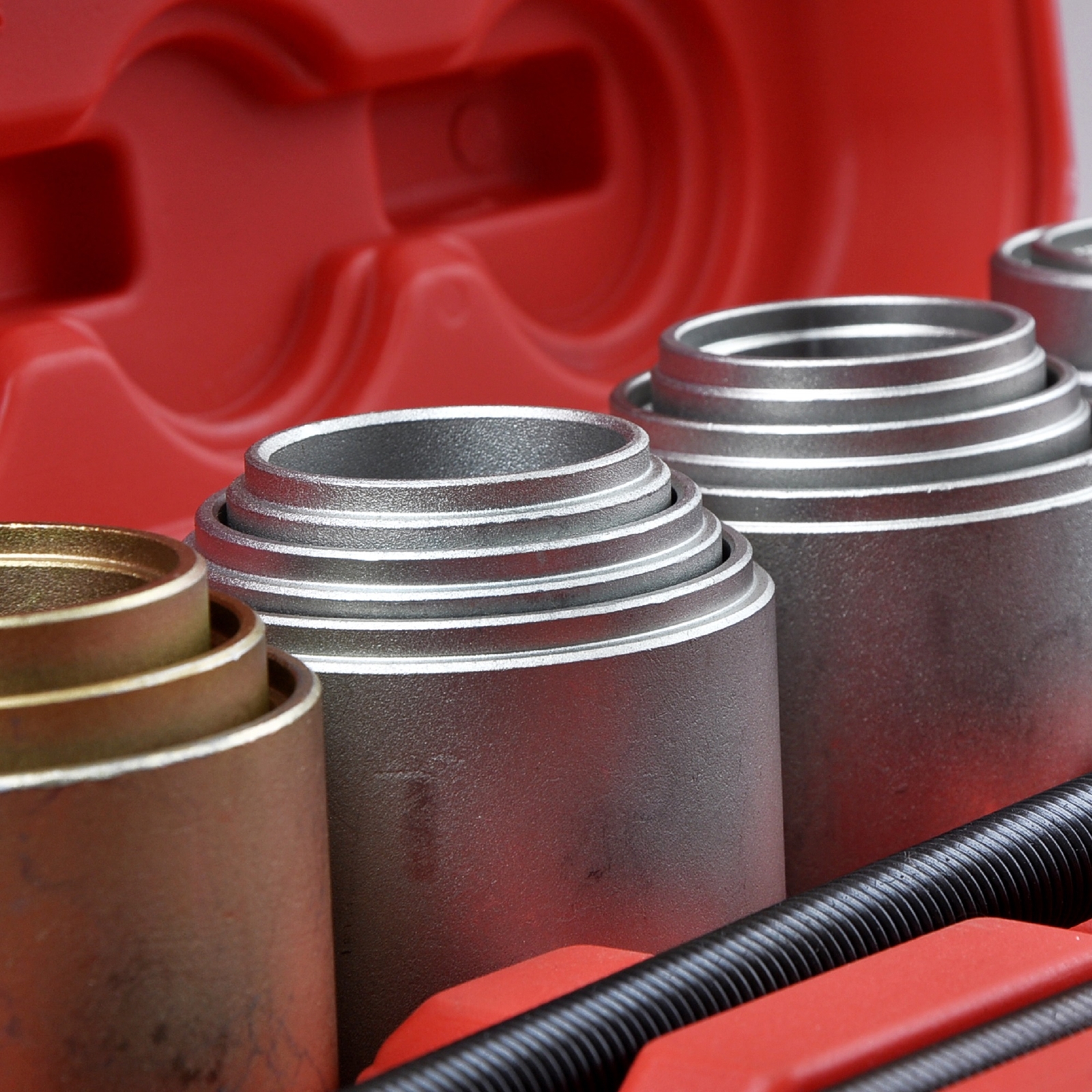 Universal Press and Pull Sleeve Remove Install Bushes Bearings Garage Tool Kit