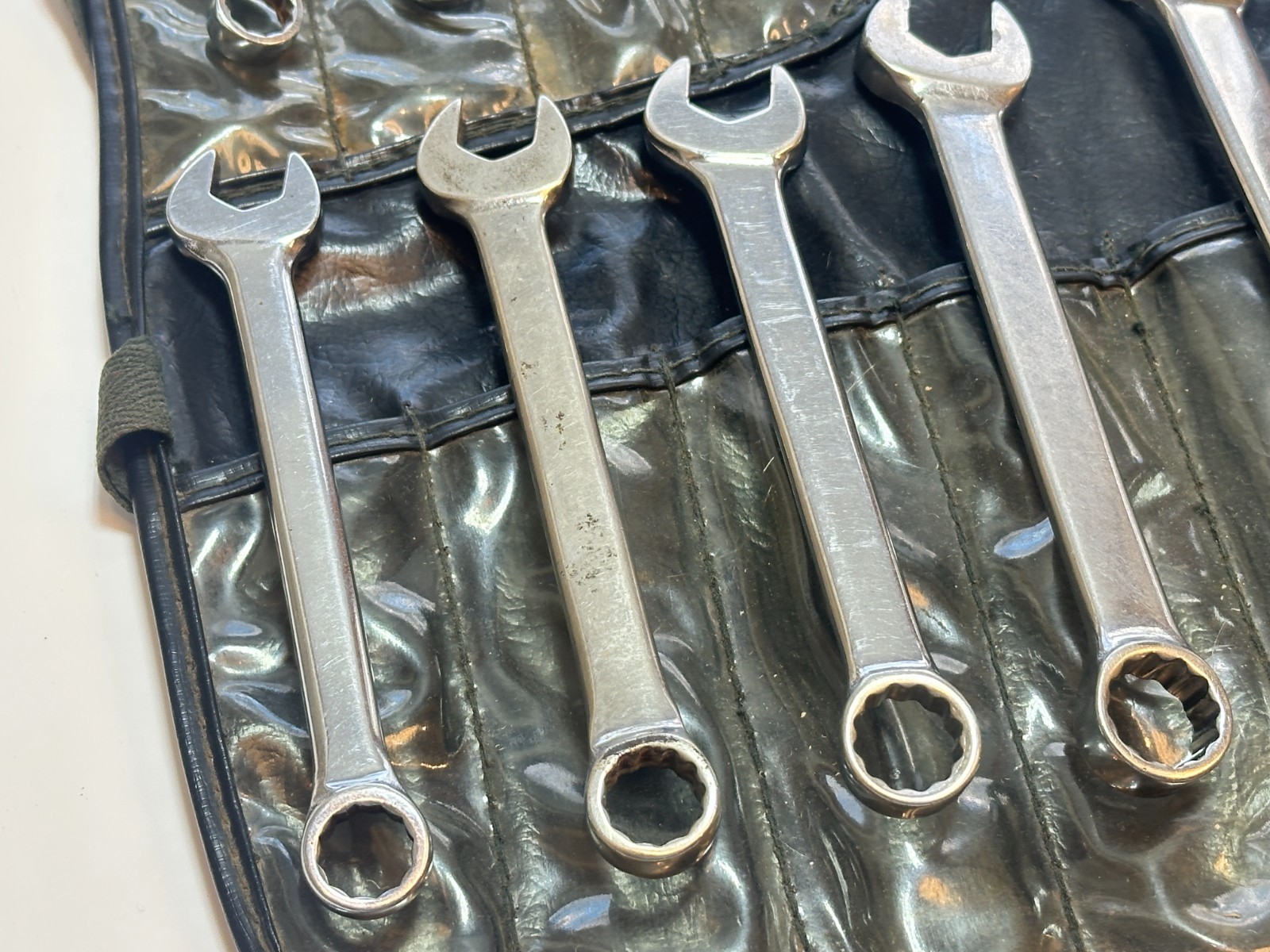 John Deere Tools USA 11pc Metric 7mm to 19mm Short Polished Wrench Set, Kit Bag