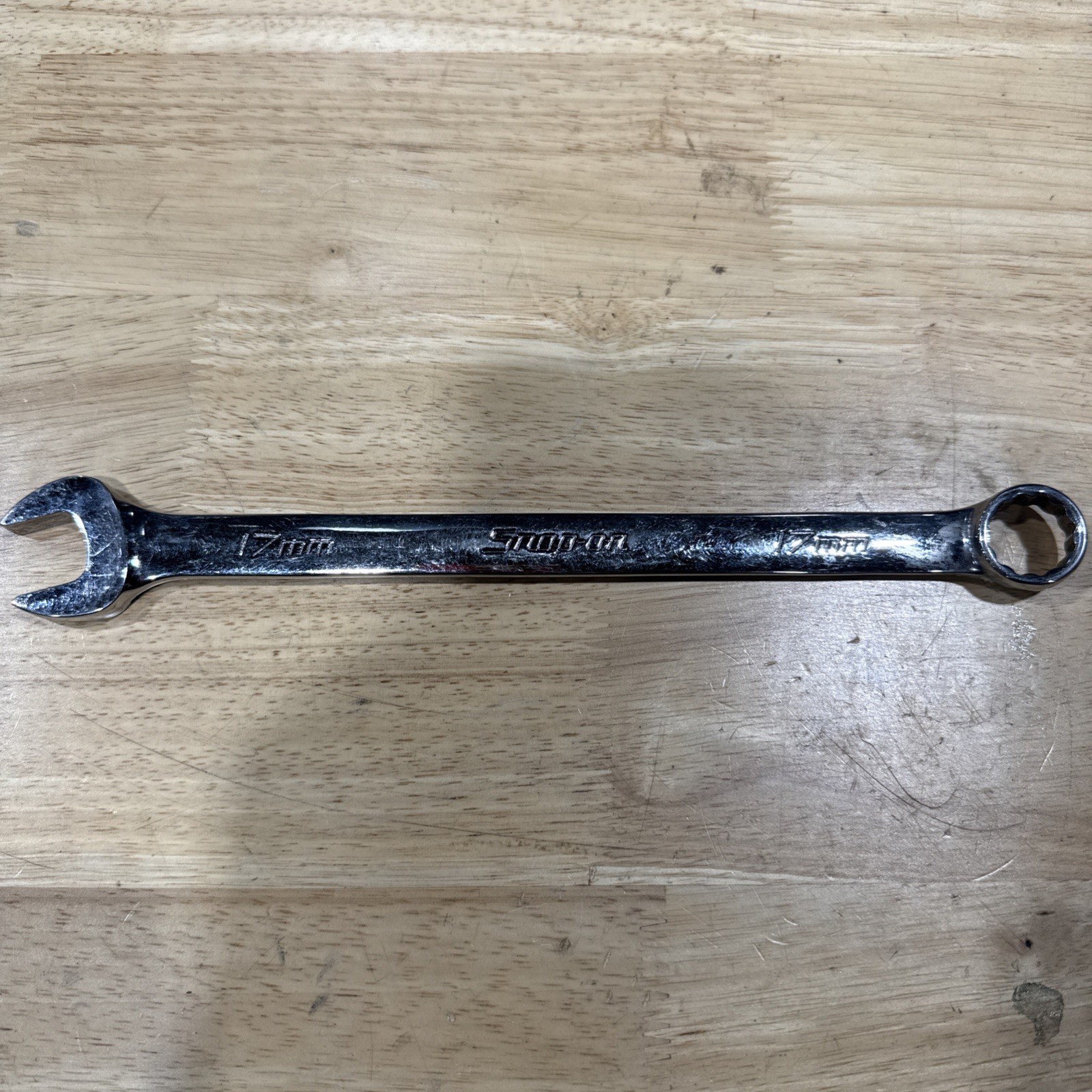 Snap On 17mm Metric Combination 12 Pt 10″ Wrench Model OEXM170B Made USA Used