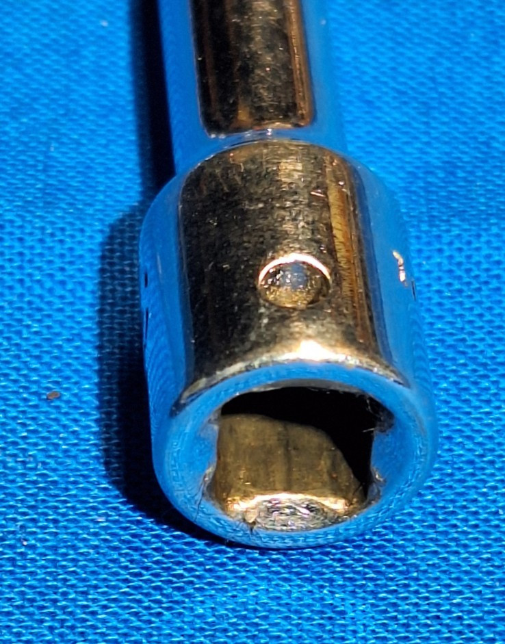 Mac Tools M2EW 2″ long 1/4″ drive wobble extension