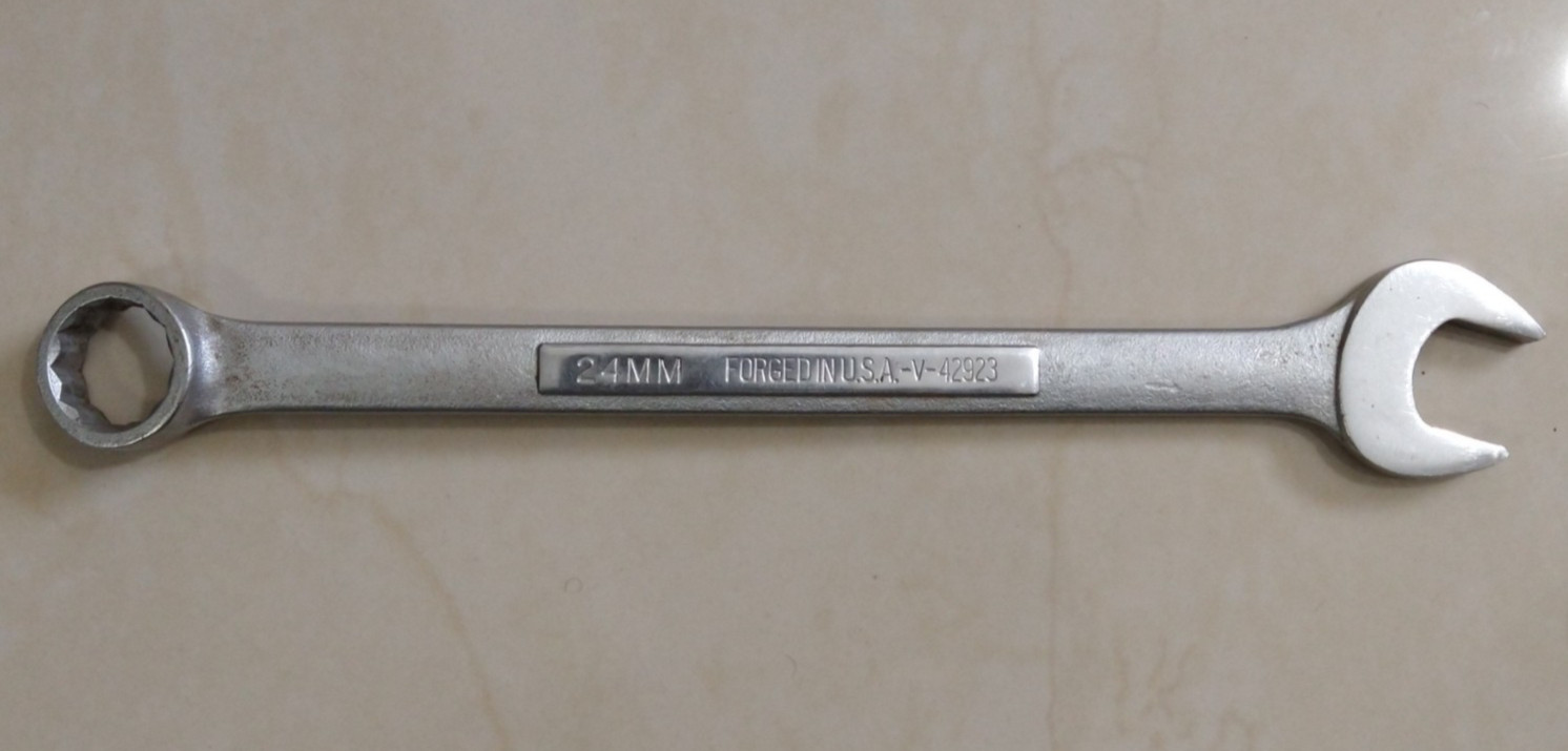 CRAFTSMAN TOOLS USA V42923, 24MM. COMBINATION WRENCH, 12.5″ LONG, 12 POINT.