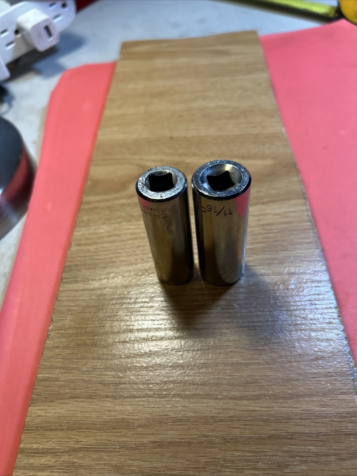 CRAFTSMAN – Lot Of 2 Deep Sockets,3/8” Drive,12pt (11/16” & 5/8”) -EE- Series