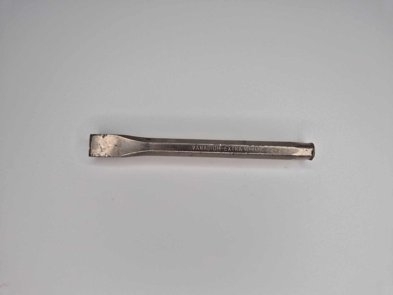 Belzer No. 3656 Chisel 165×16 Vintage Tool Made in Germany