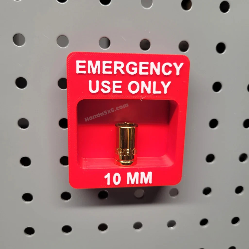 The Golden 10mm Emergency Socket – Magnetic Wall Mount Socket Holder – Christmas