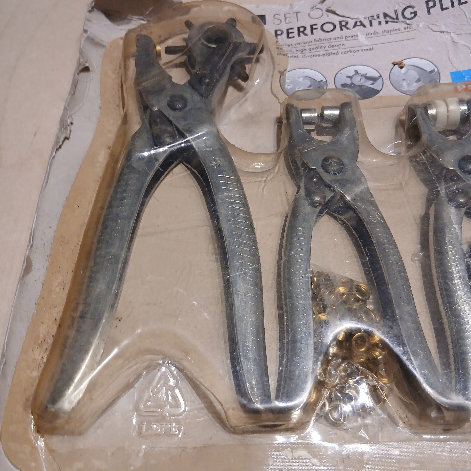 Set of Perforating Pliers Fabrics Studs Staples Chrome Plated Carbon Steel
