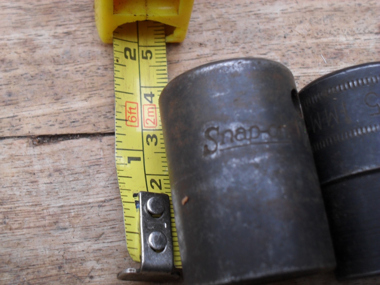 2 x snap-on impact sockets 11/16 AF ( p220) and 15mm metric garage 1/2 drive
