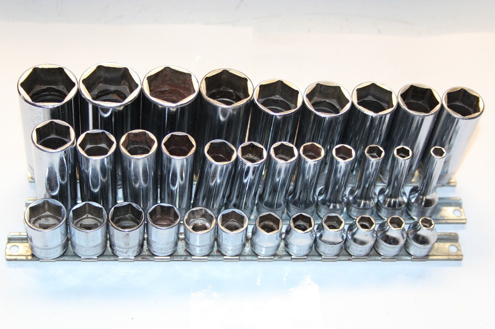 SNAP-ON TOOLS 3/8″ DRIVE 6-POINT METRIC DEEP/SHALOW SOCKET SET 26MM-6MM 33pc USA