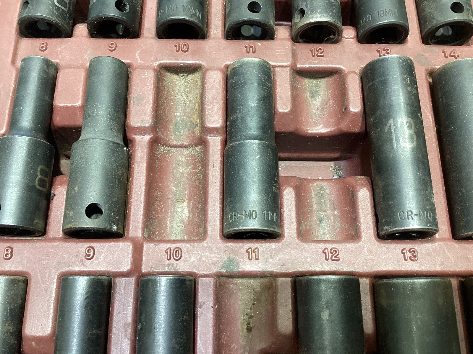 Matco SBP422V 42 Pcs SAE & Metric Impact Socket Set 3/8″ Miss 3 pcs *See Images*