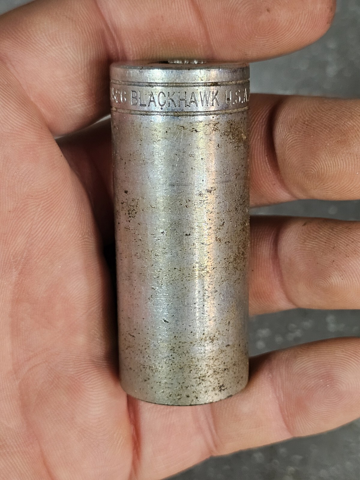 BLACKHAWK HW-1526, 13/16in. 3/8 Drive 6pt Deep SAE Socket, USA T2