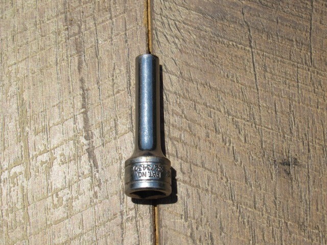 SNAP ON 1/4″ SFS081 3/8″ DRIVE 6 POINT DEEP SAE SOCKET SFS 081 UNDERLINE LOGO