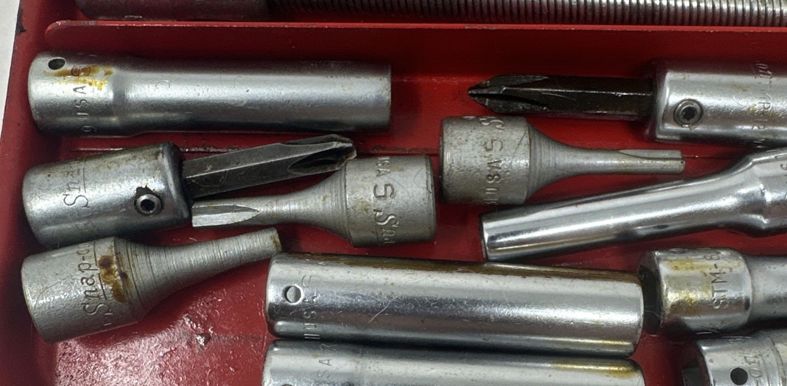 VTG Snap-On 42 Piece Socket Wrenches With Metal Case Dated 1955 Pre-Owned