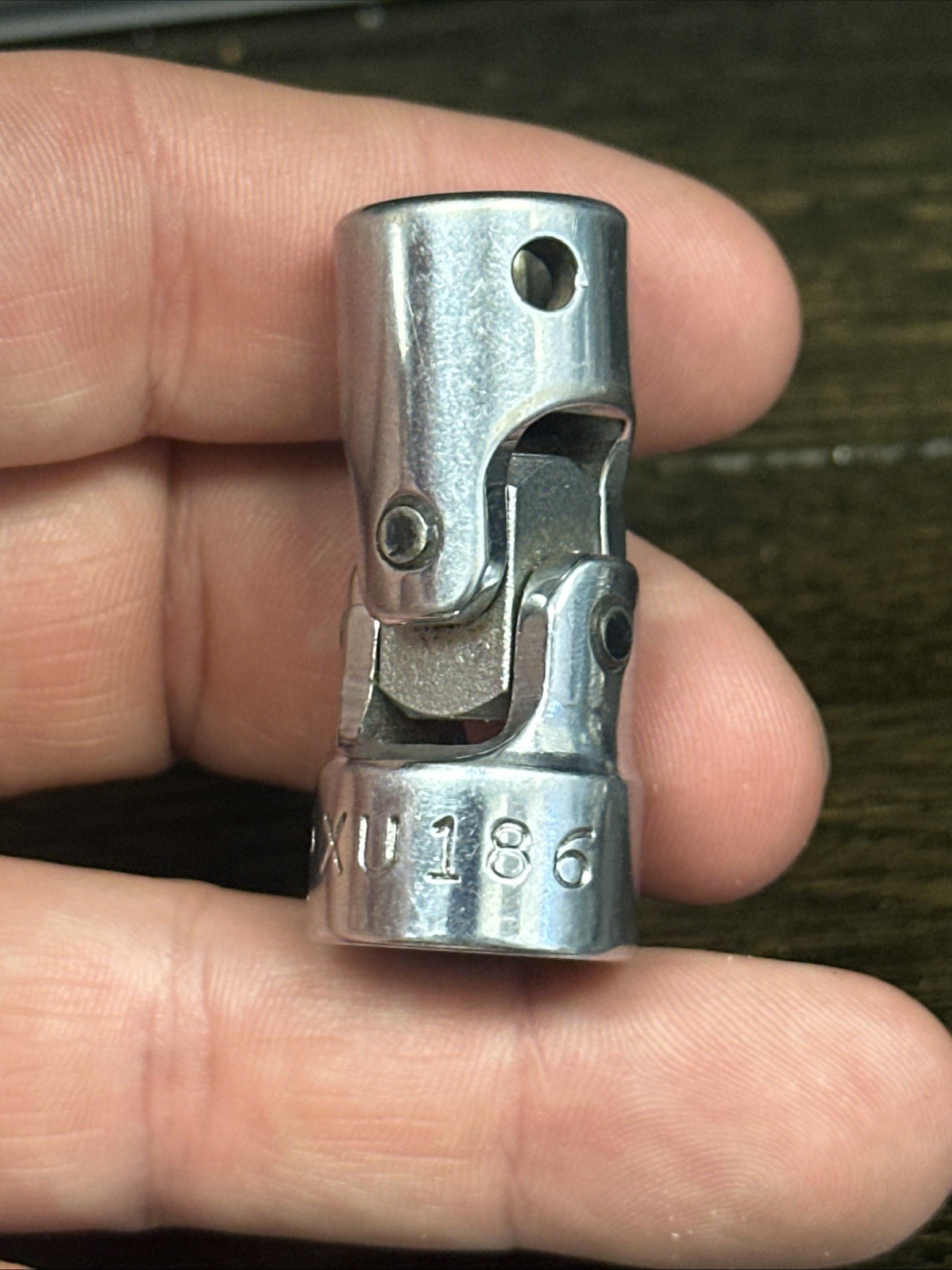 Mac Tools XU186 9/16″ 6Point Shallow Swivel Socket 3/8″ Drive – Made in USA