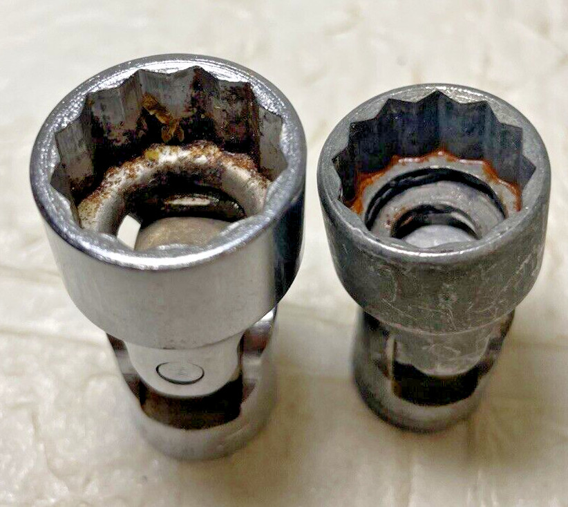 LOT OF 2 SNAP ON 3/8″» SWIVEL SOCKETS 11/16 FVU 22, & 5/8” F20