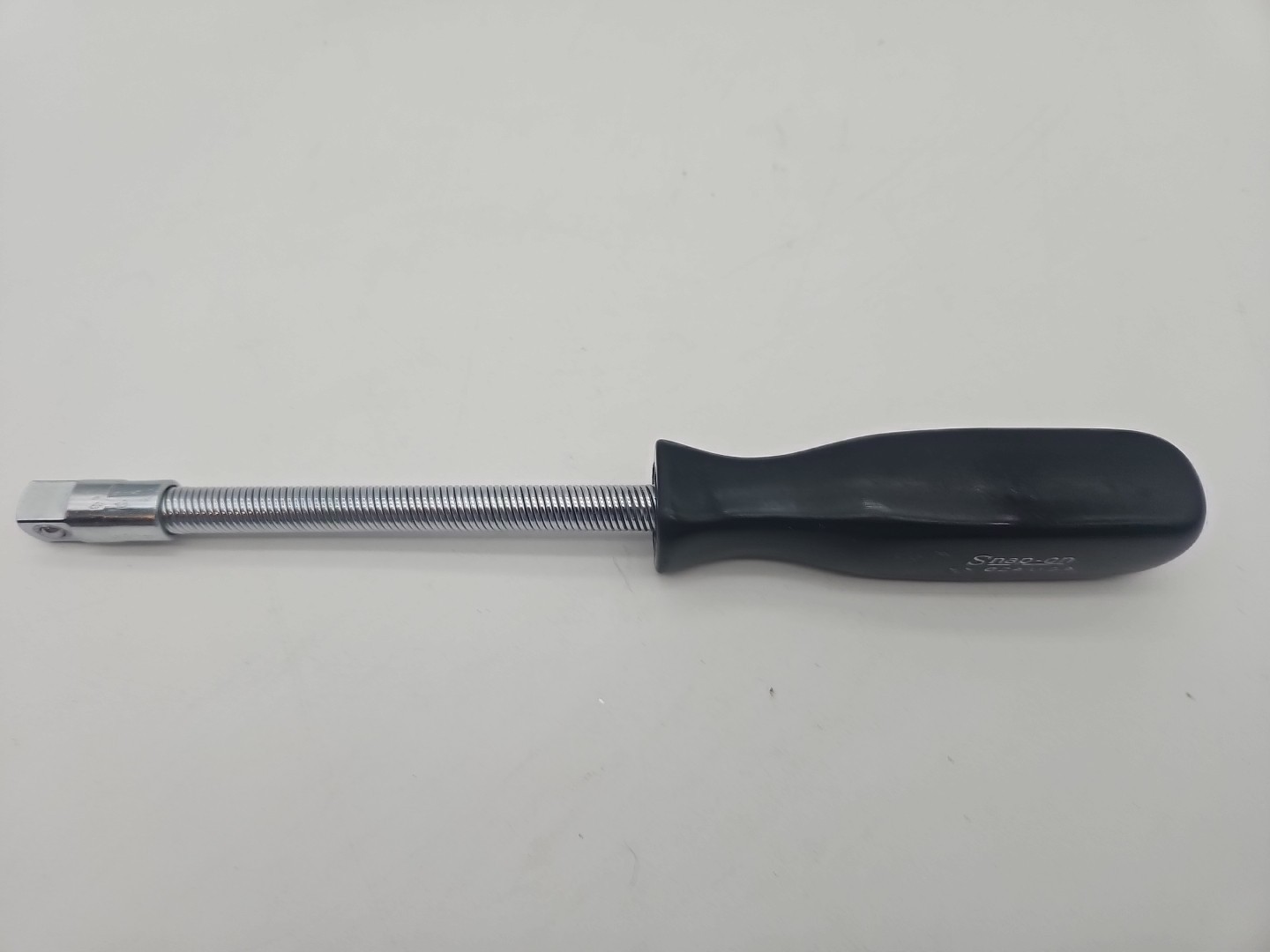 Snap On 3/8″ Drive 9″ Long Flexible Shaft Socket Driver Black Hard Handle FX62A