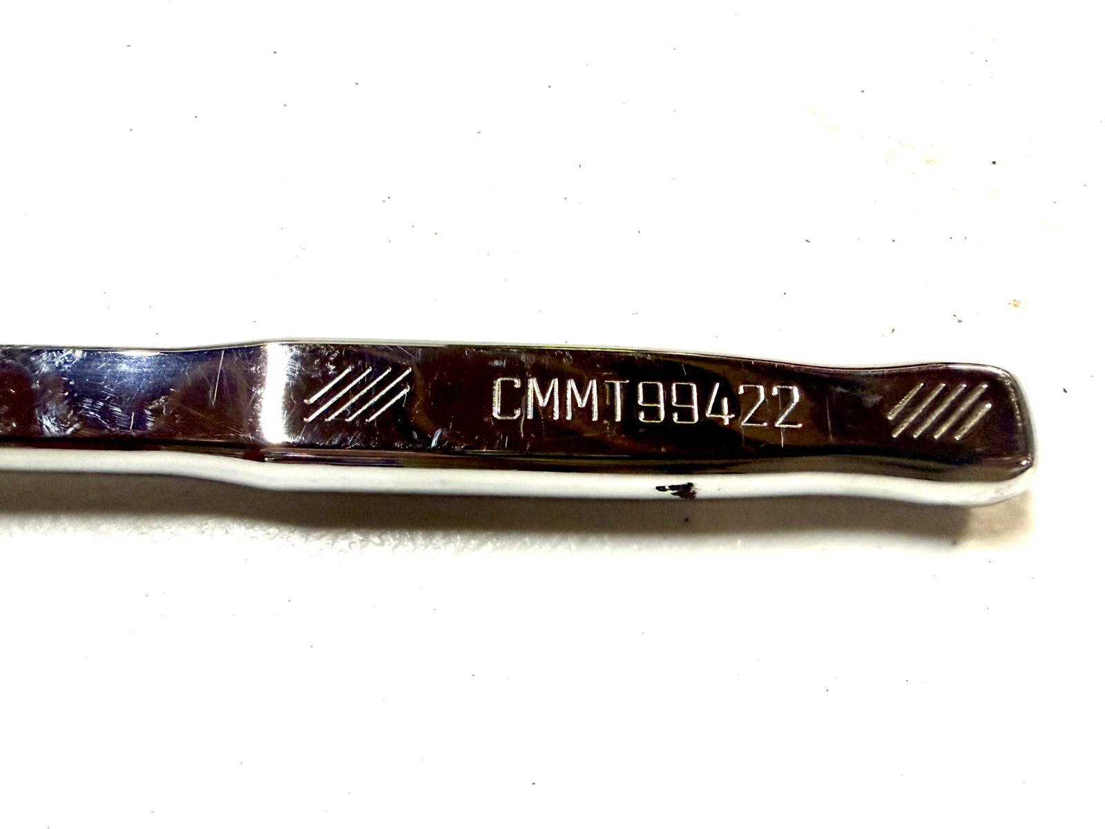 CRAFTSMAN CMMT99422 3/8″ Drive 72-Tooth 180 Degrees Rotating Ratchet Swivel Head