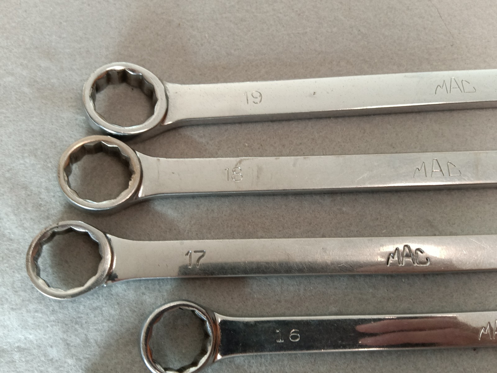 Mac Tools 12Pc Metric Long Combination Wrench Set 8MM to 19MM 12 Point M CL