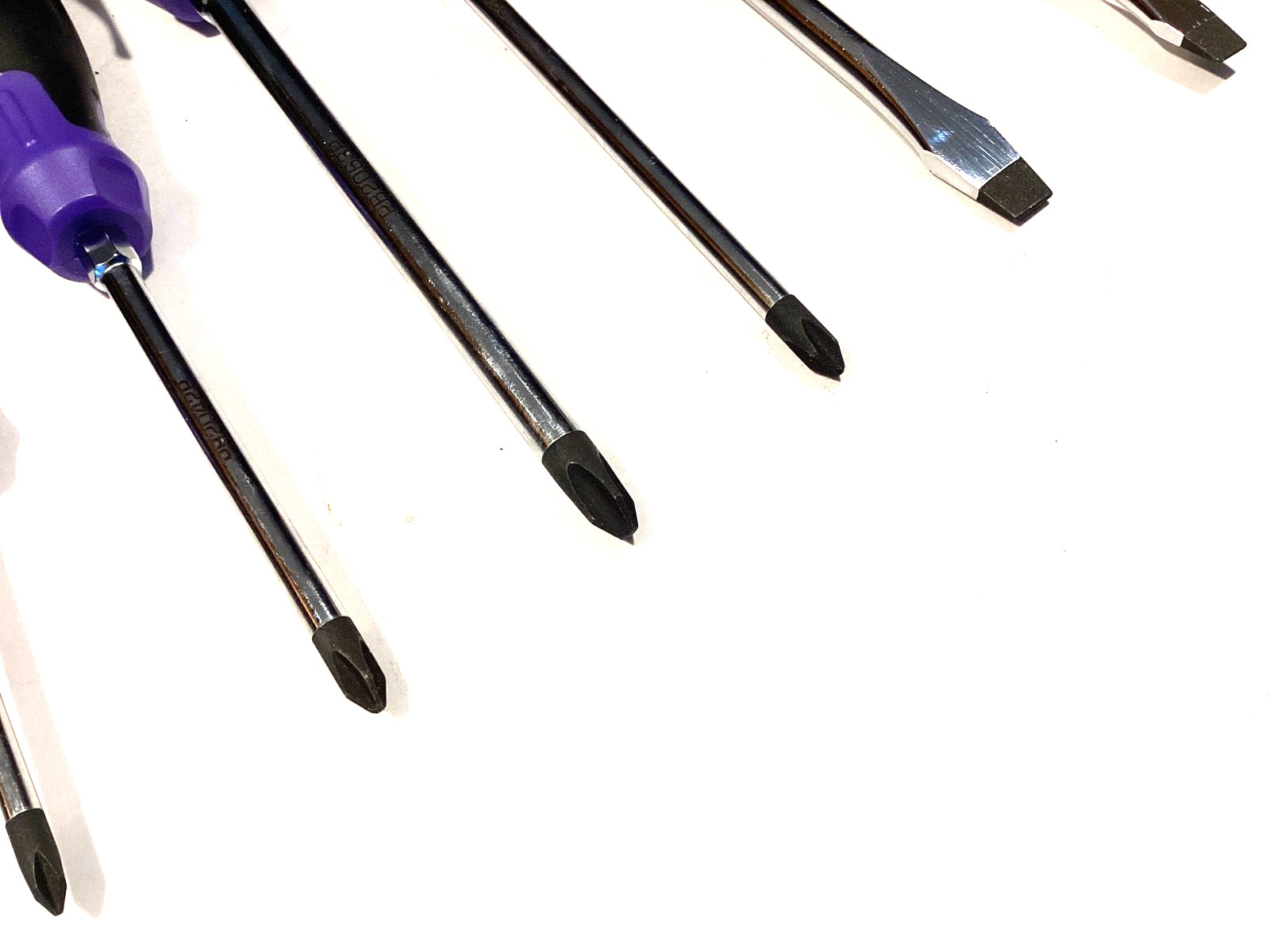 Mac Tools 6 Piece PURPLE Soft Grip Mix Tip Screwdriver Set 4 Phillips 2 Flat NEW