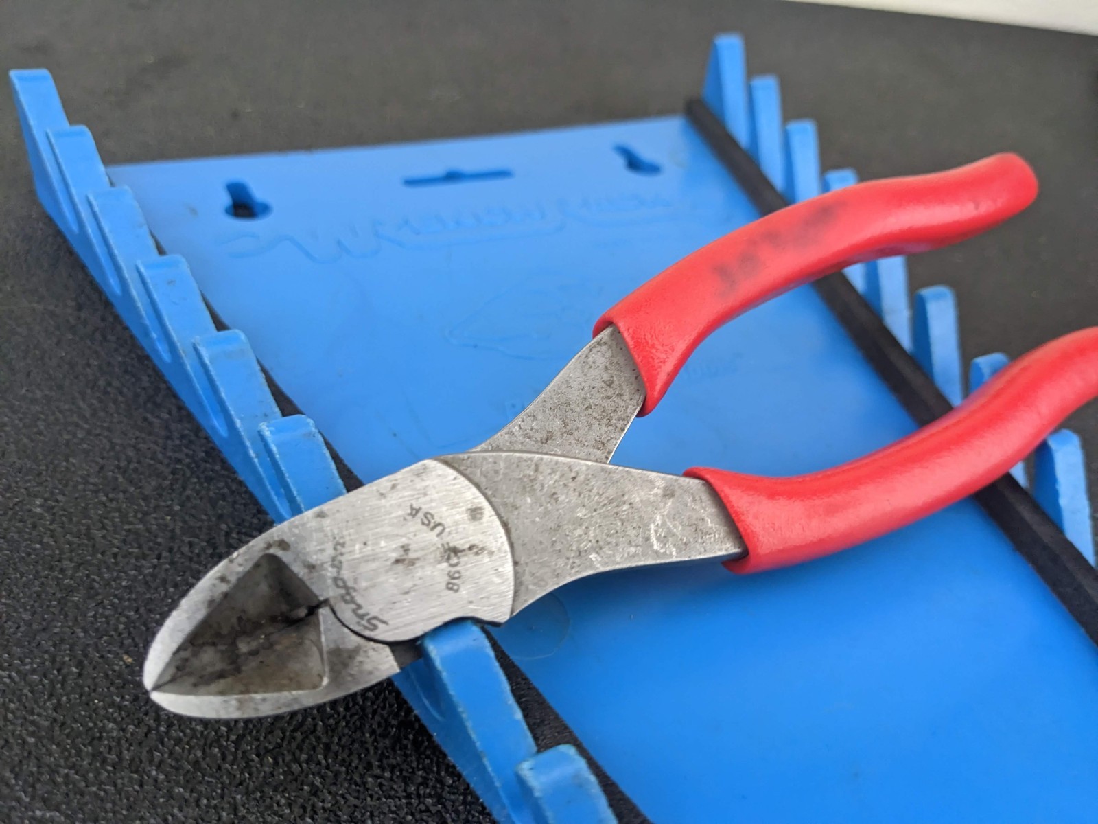 #bo473 SNAP ON TOOLS 6″ Diagonal Cutters Red USA 86CF