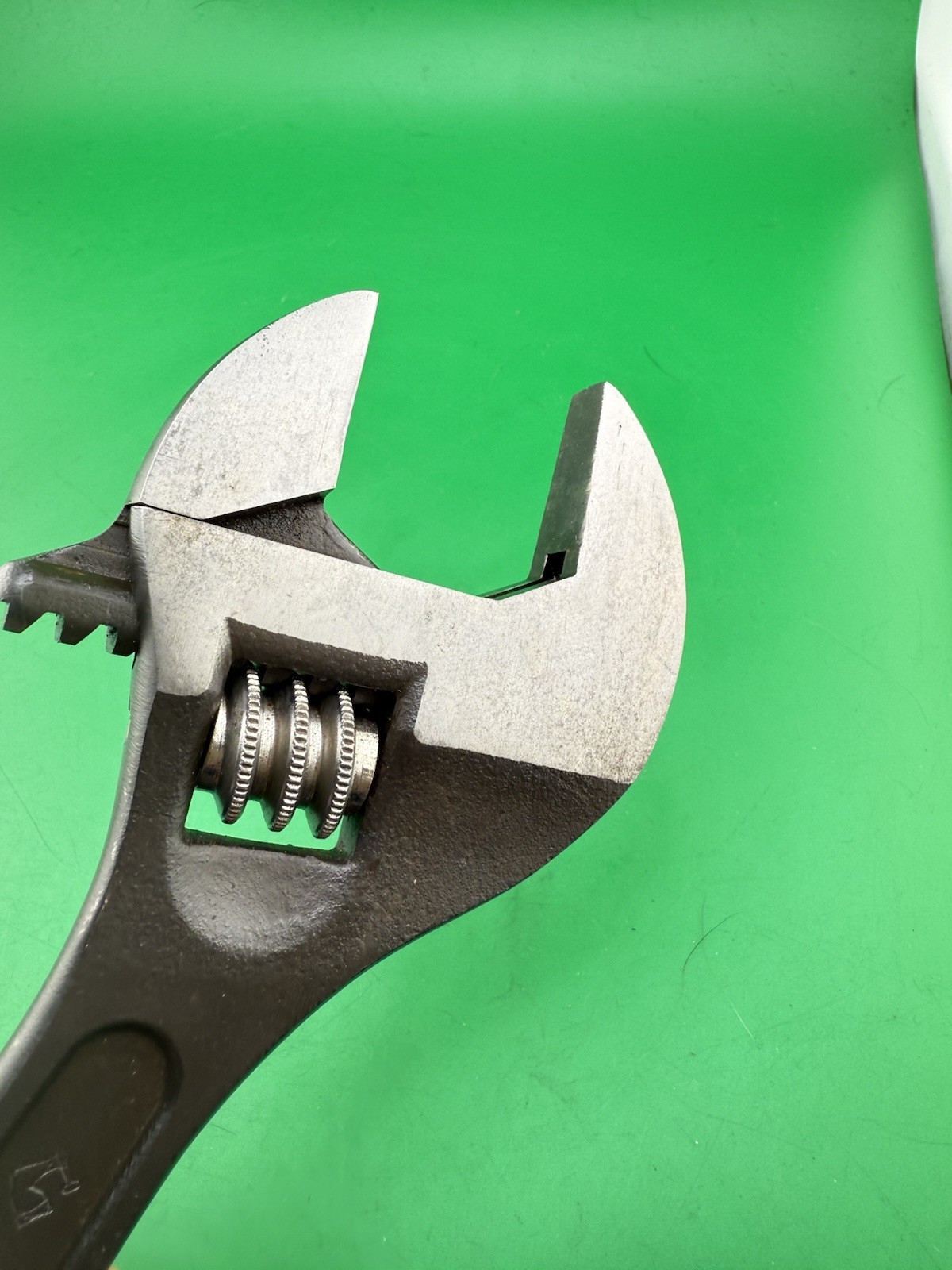 ARMSTRONG 34-512 12in. Adjustable Wrench USA opens & closes smoothly & Tight