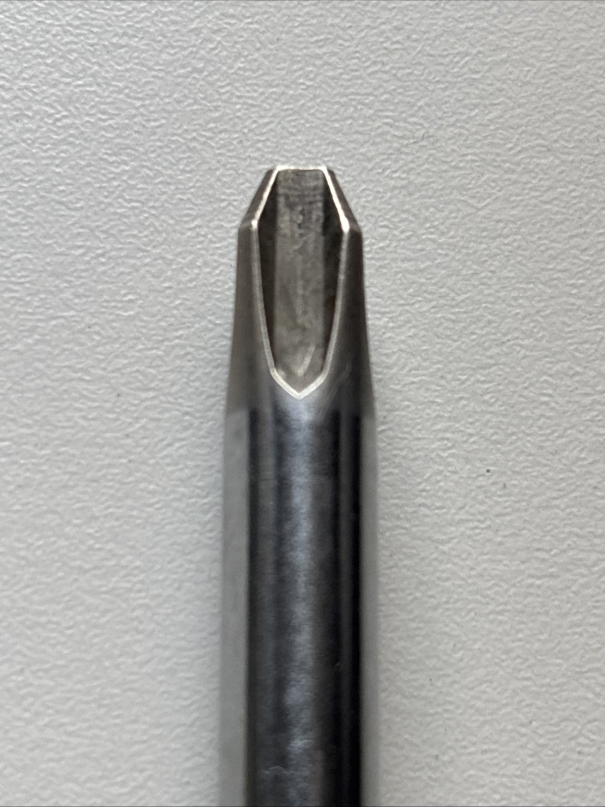 Snap-on SSDP64 No. 4 Phillips Head Screwdriver Black Hard Handle 10.5″ 🇺🇸
