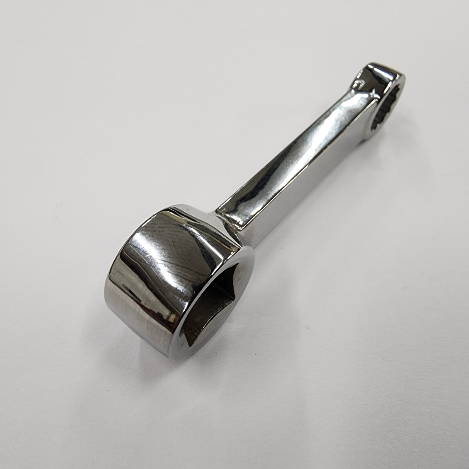 Snap-on Tools NEW 3/8″ Drive 12-Point SAE 5/16″ Standard Torque Adapter FRDH101