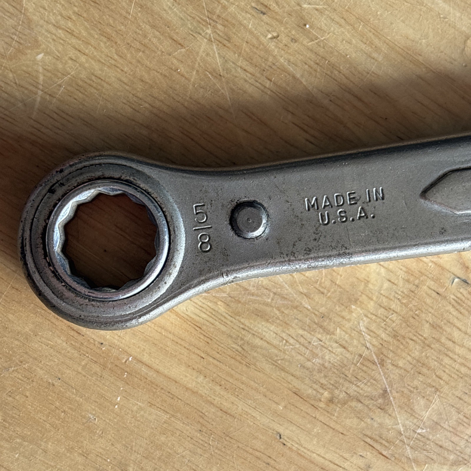 Indestro Select 5/8″ x 3/4″ Ratcheting Double Box End Wrench 12pt 0705 USA READ!