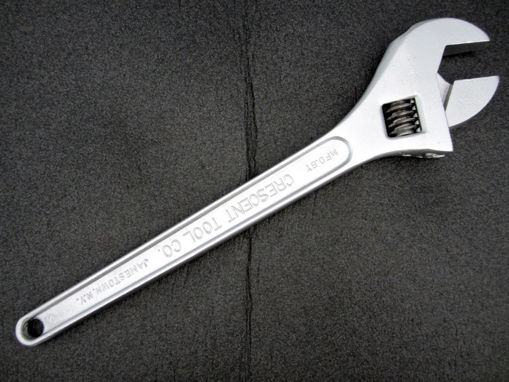 Vintage Crescent 18″ Adjustable Wrench Crestoloy Made in USA