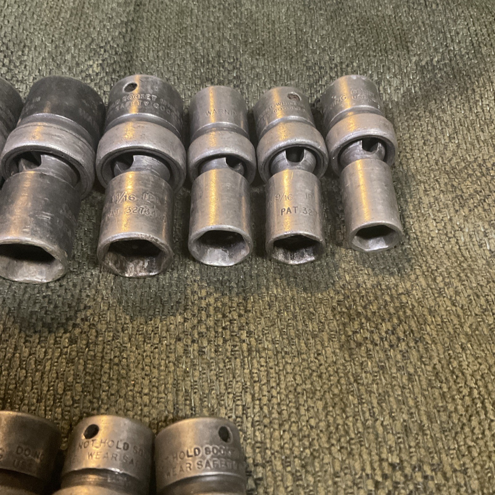 15 pc 1/2″ Drive & 3/8” Drive 6-Point Flank Drive Impact Swivel Socket