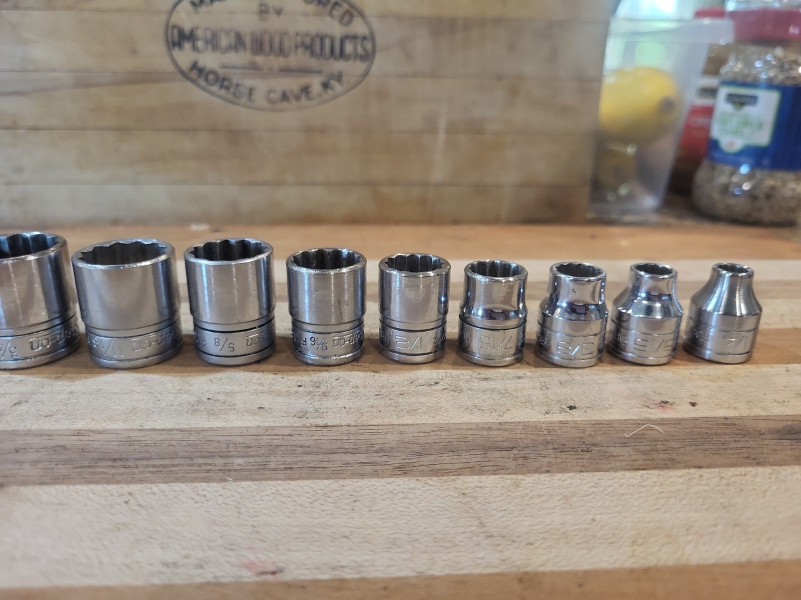 Snap On 211FY 11 Pc. 3/8″ Dr 12 Pt. SAE Shallow Socket Set 1/4″-7/8″ F081-F281