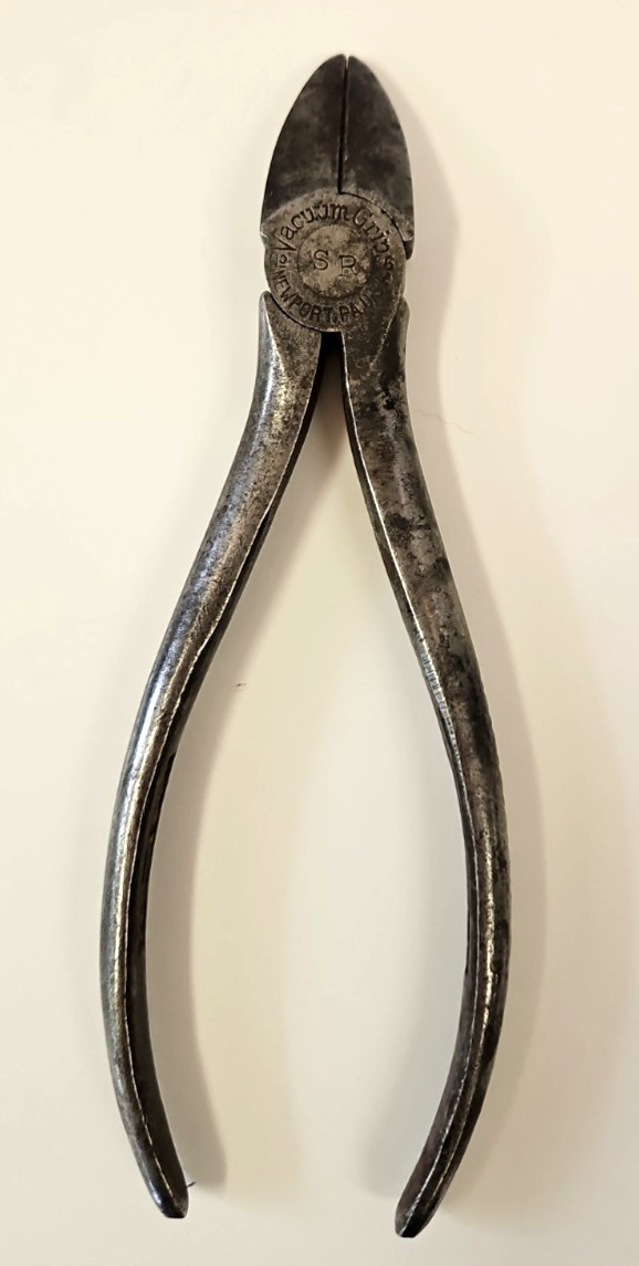 Vacuum Grip No. 86 Diagonal Cutting Pliers Newport, PA USA