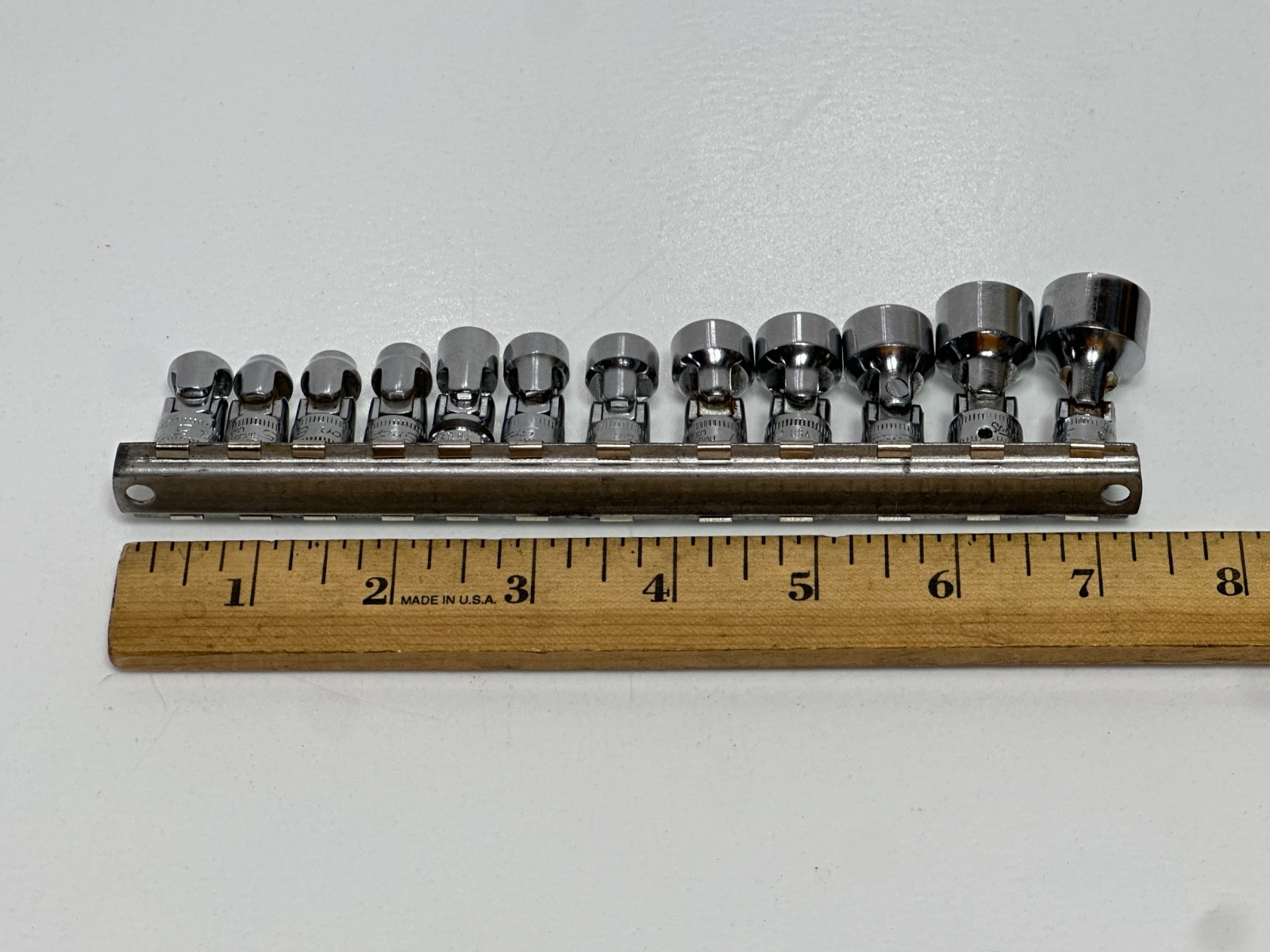 Snap On 12pc 111TMUSMA + 5mm 1/4″ Dr. Metric Universal Swivel Socket Set 5-15mm