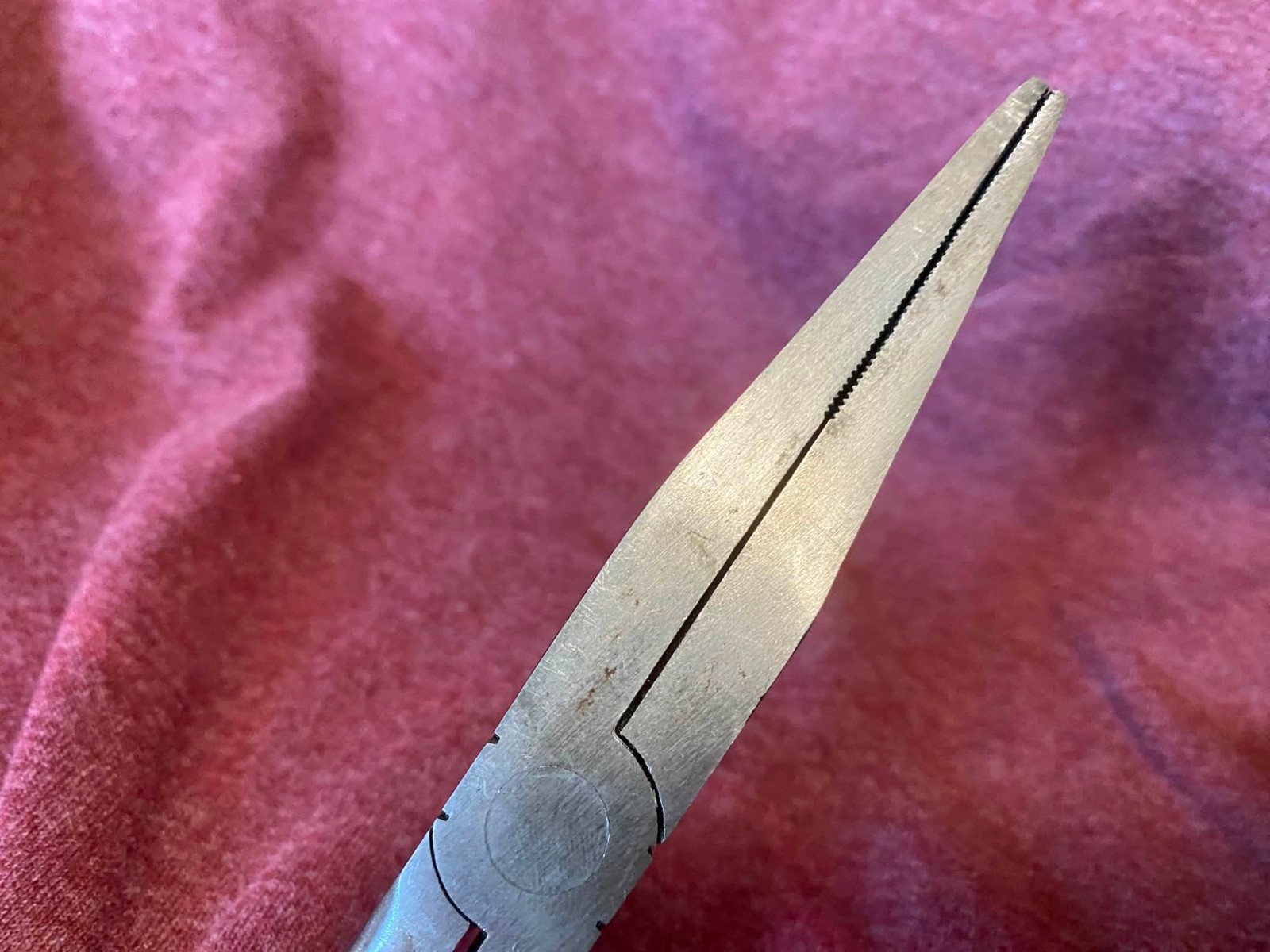 Mac Tools 11″ Long Flat bill Nose Plier P301735