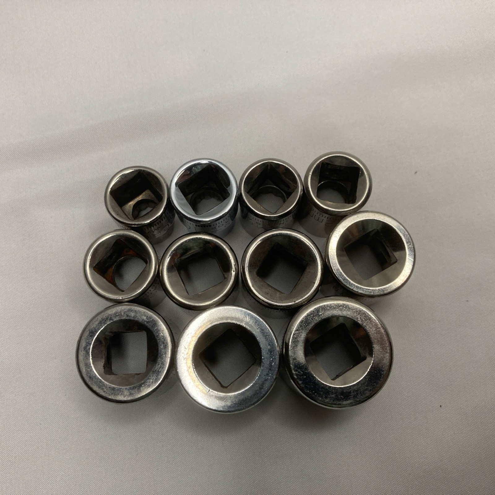 Craftsman USA 3/8″ Drive 12 pt Metric Socket Set 9mm – 19mm USA 11 piece