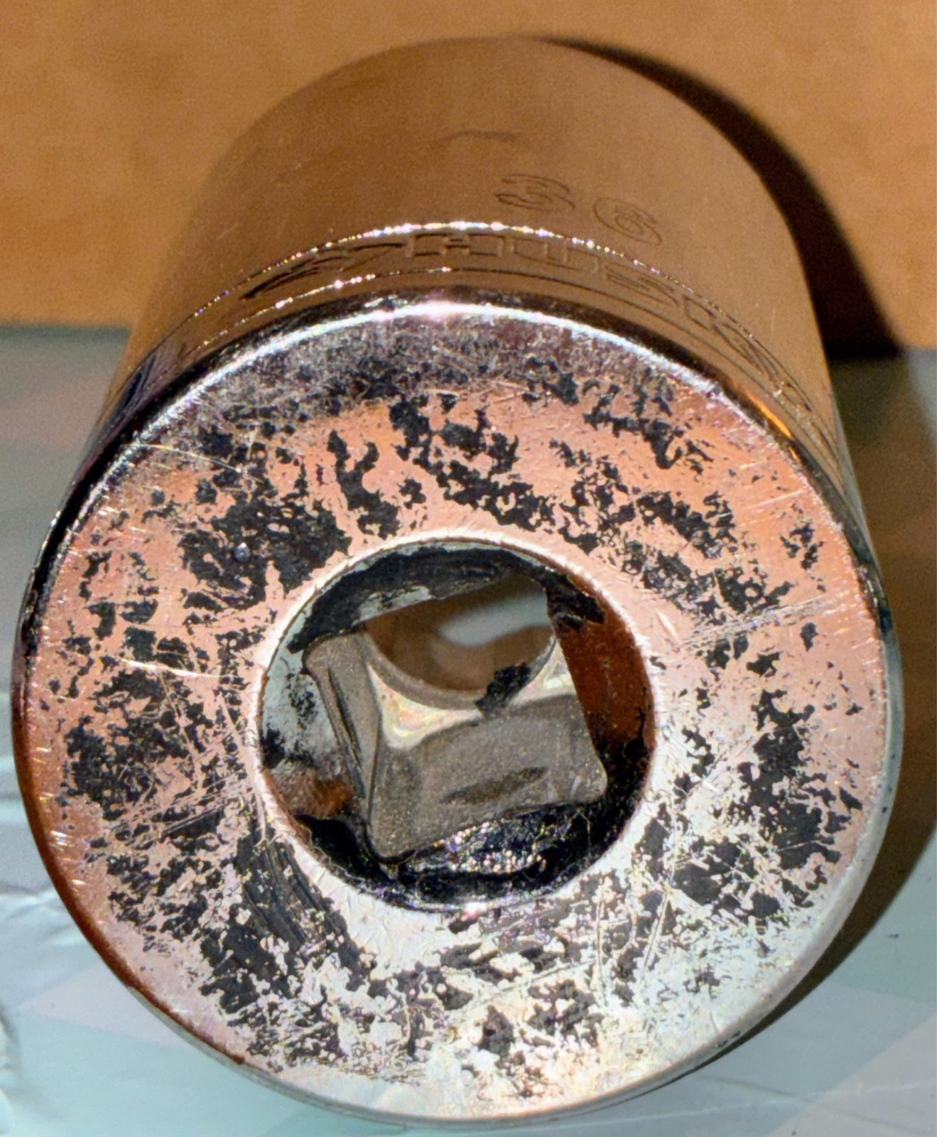 Husky Socket, 1/2″ Drive, 36 metrics,12 point Deep single socket