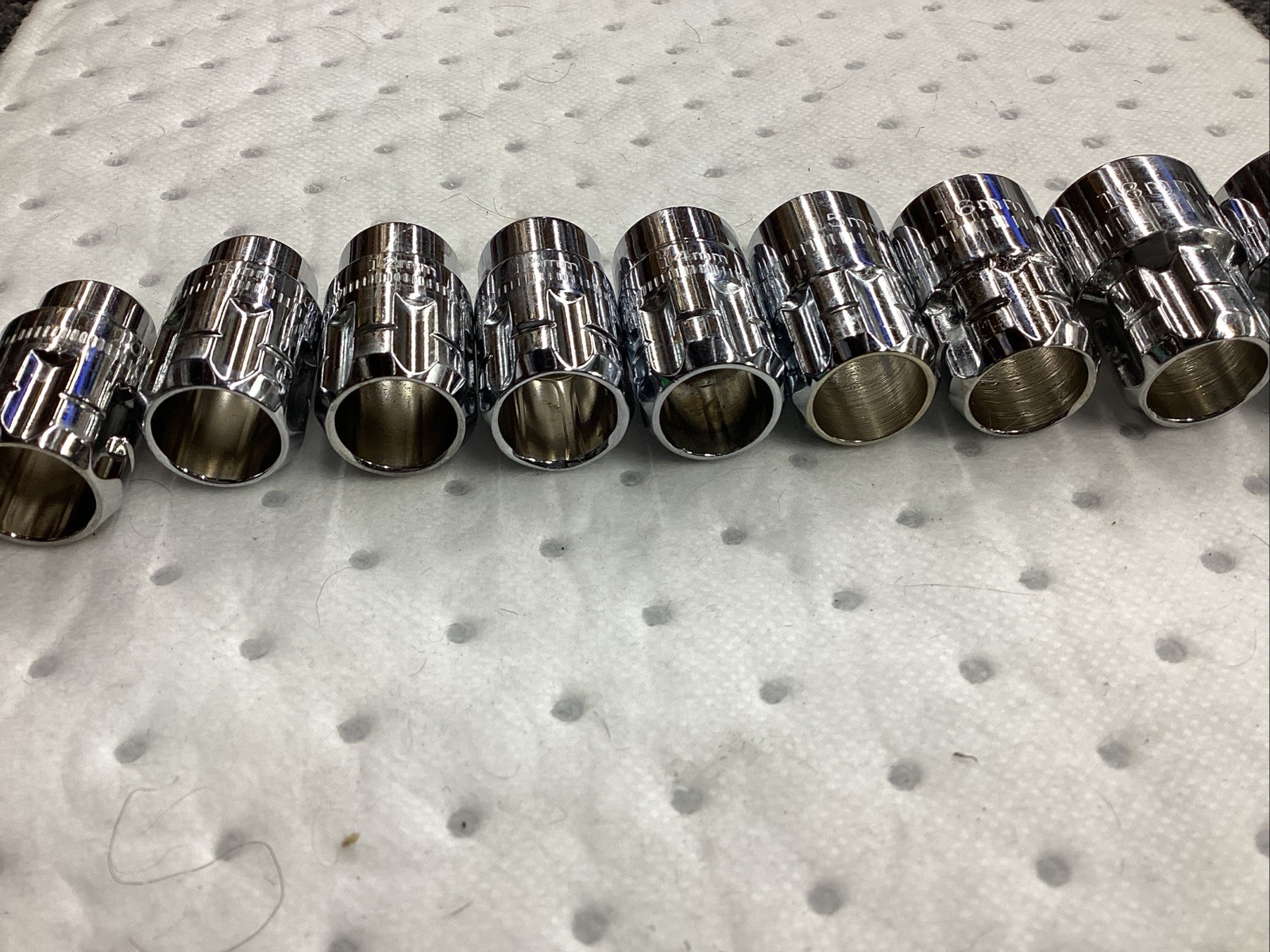 Craftsman 3/8 Inch Drive Max Axess Metric Socket Set 9 Pieces 10mm – 19mm