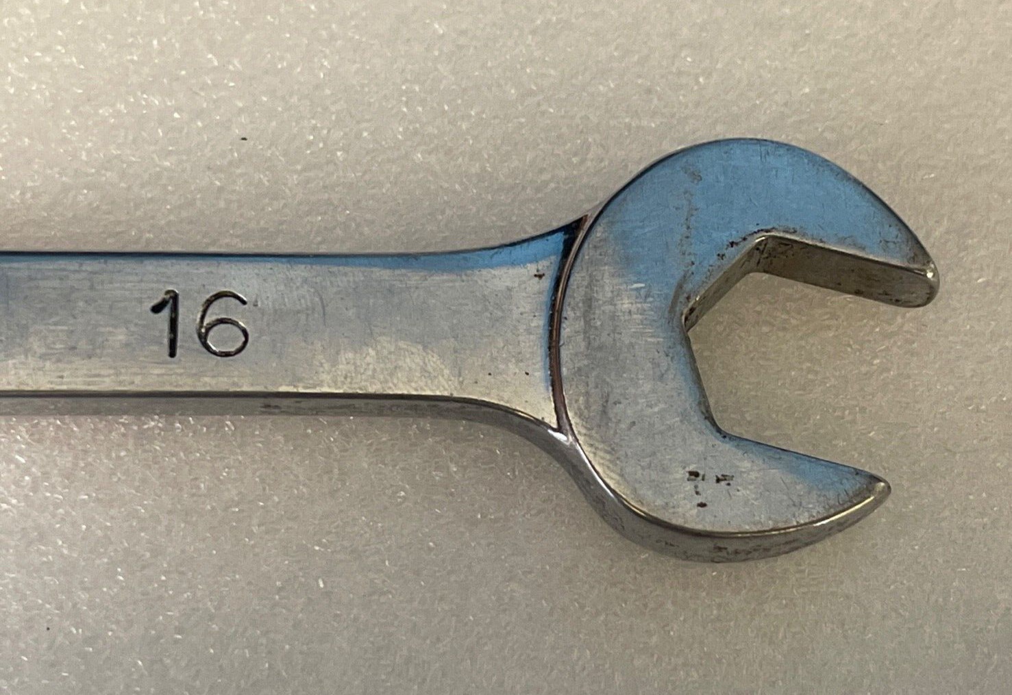 MAC TOOLS M16CW, 16MM. COMBINATION WRENCH, 7″ LONG, 12 POINT.