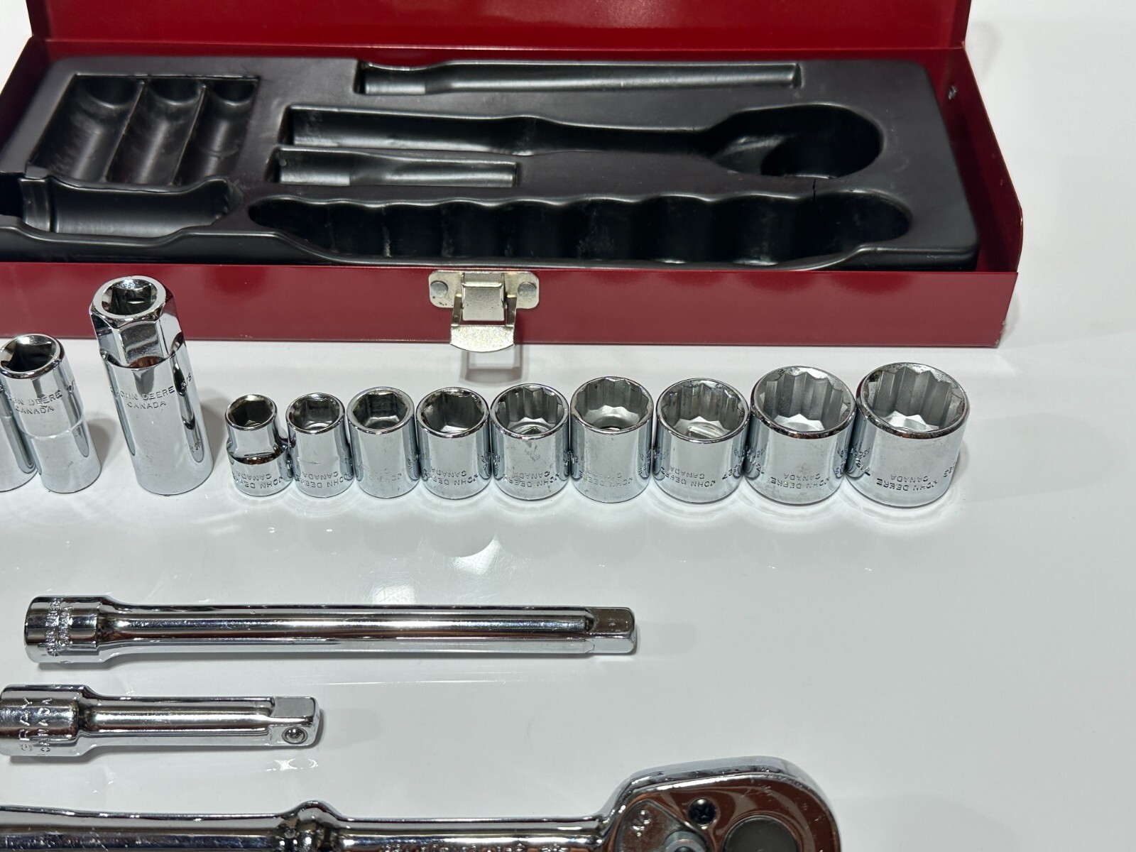 John Deere CANADA (Gray) Rare 16pc 3/8” Drive SAE Socket Ratchet Service Set NOS