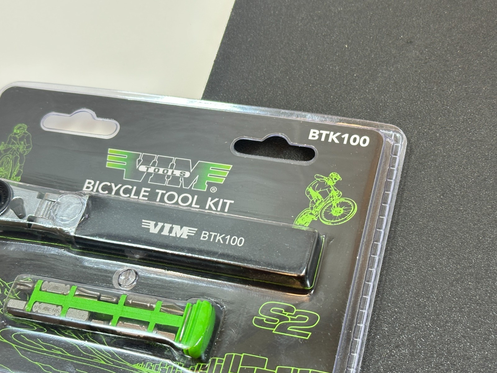 NEW VIM Tools BTK100 1/4″ Hex Reversible Micro Bit Ratchet Bicycle Tool Kit NOS