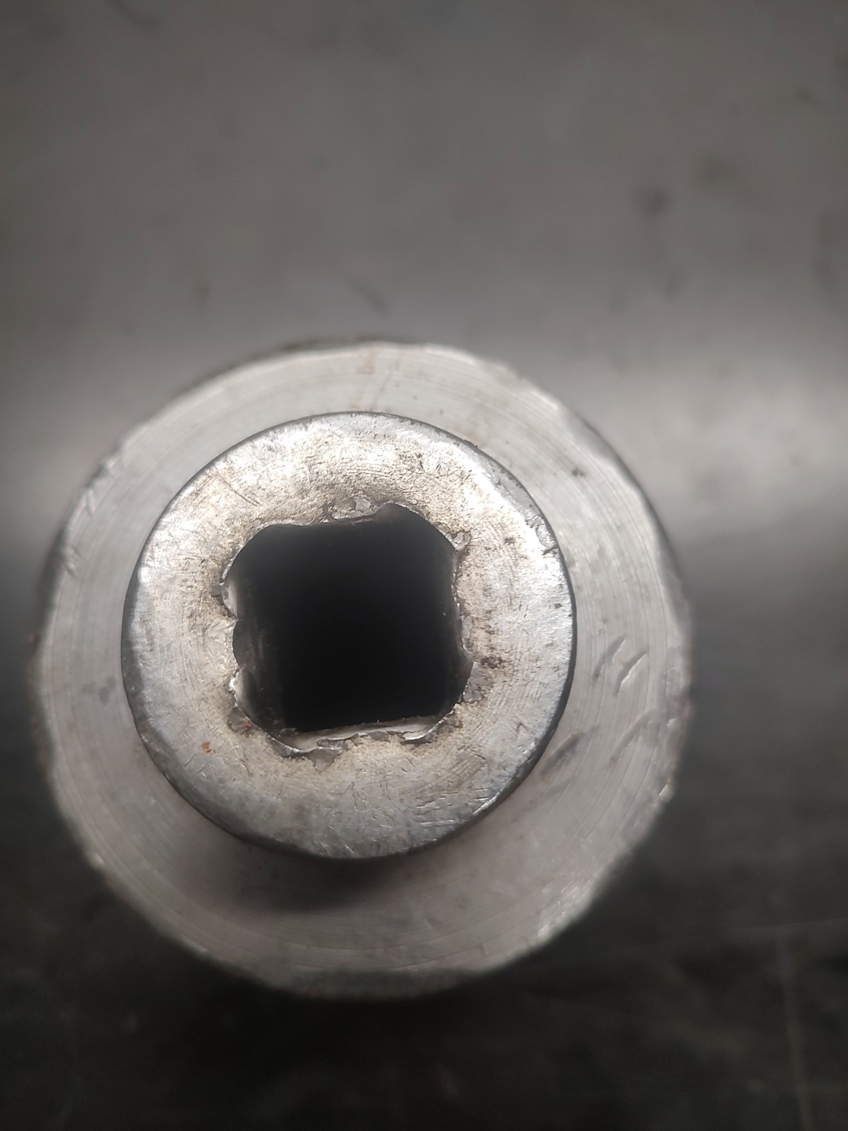Snap-on 2 3/8 » 3/4” Drive 12 Point LDH-762