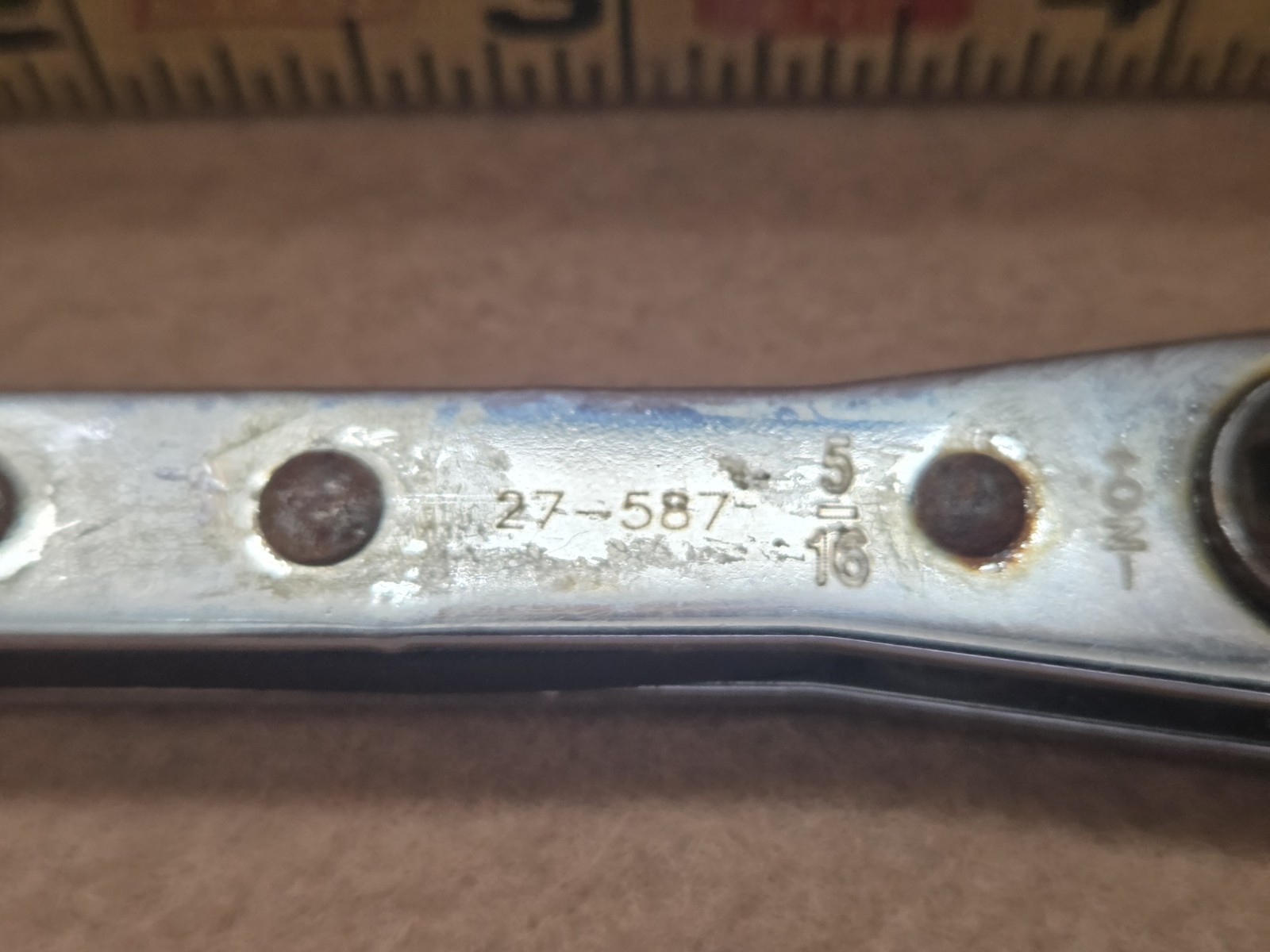 Armstrong USA 1/4″ x 5/16″ Ratcheting Double Box End Wrench 6 Point