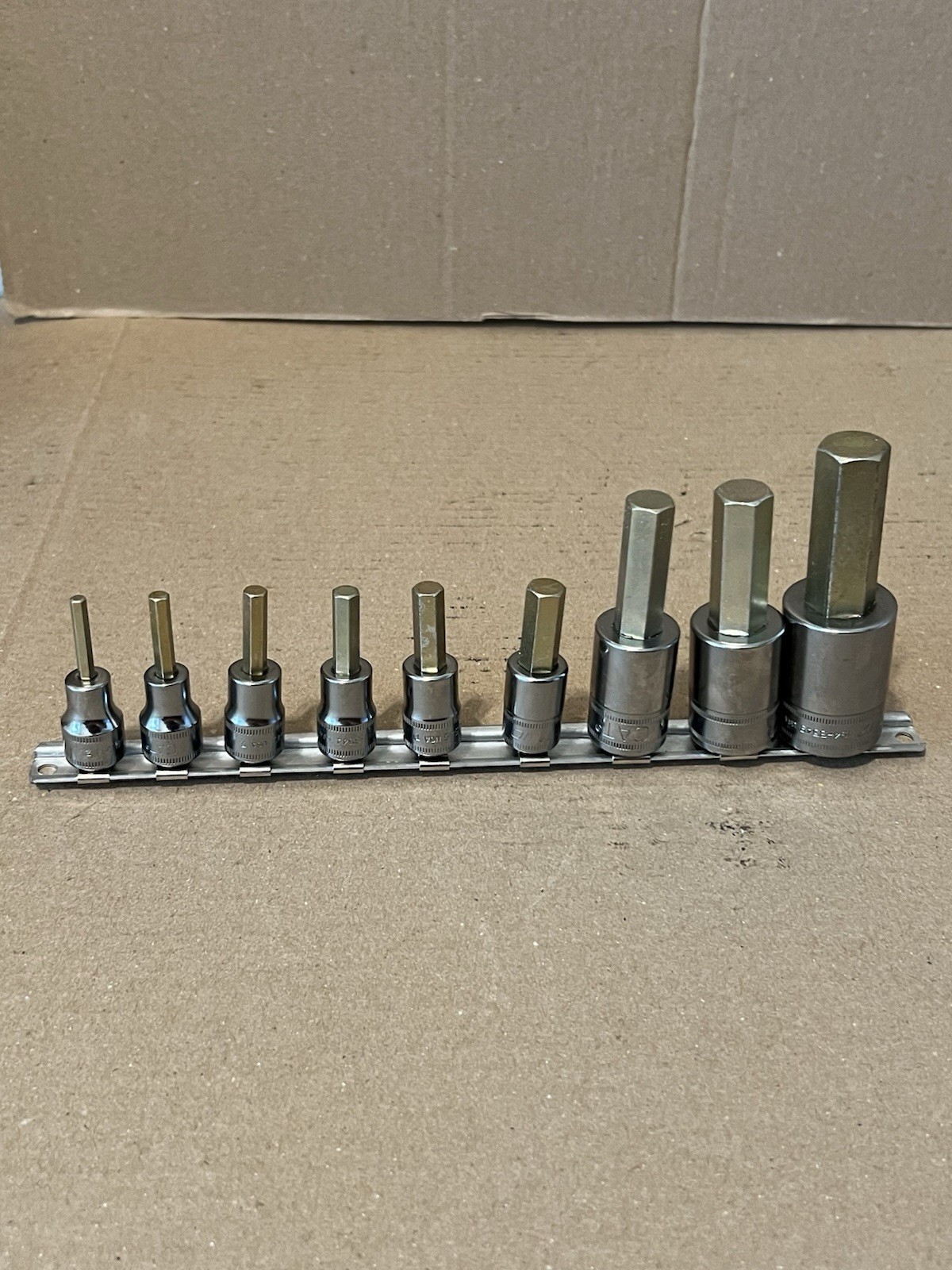 CAT/ Snap-on 9 Piece Standard Hex Bit Socket Driver Set 4-19mm