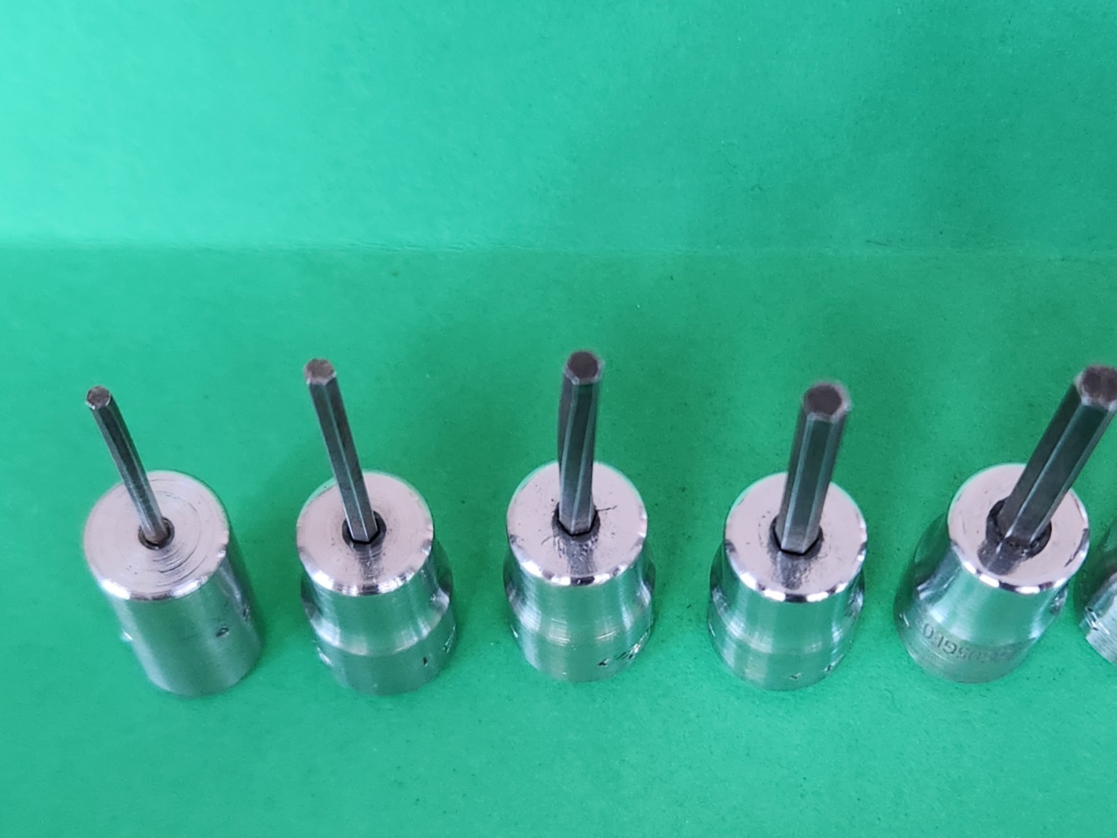 Snap On 9 pc 1/4″ Dr. SAE Hex Driver Bit Socket Set 1/16″-1/4″ V6