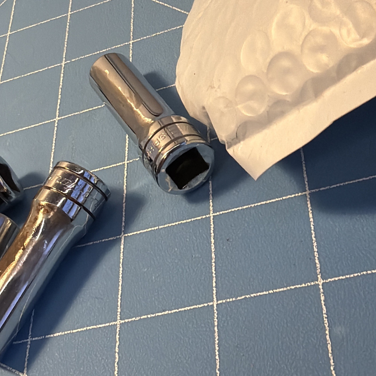 Snap On 3/8″ Drive 3/8″ 12PT SAE Deep Chrome Socket SF-121 u get 1 of 8
