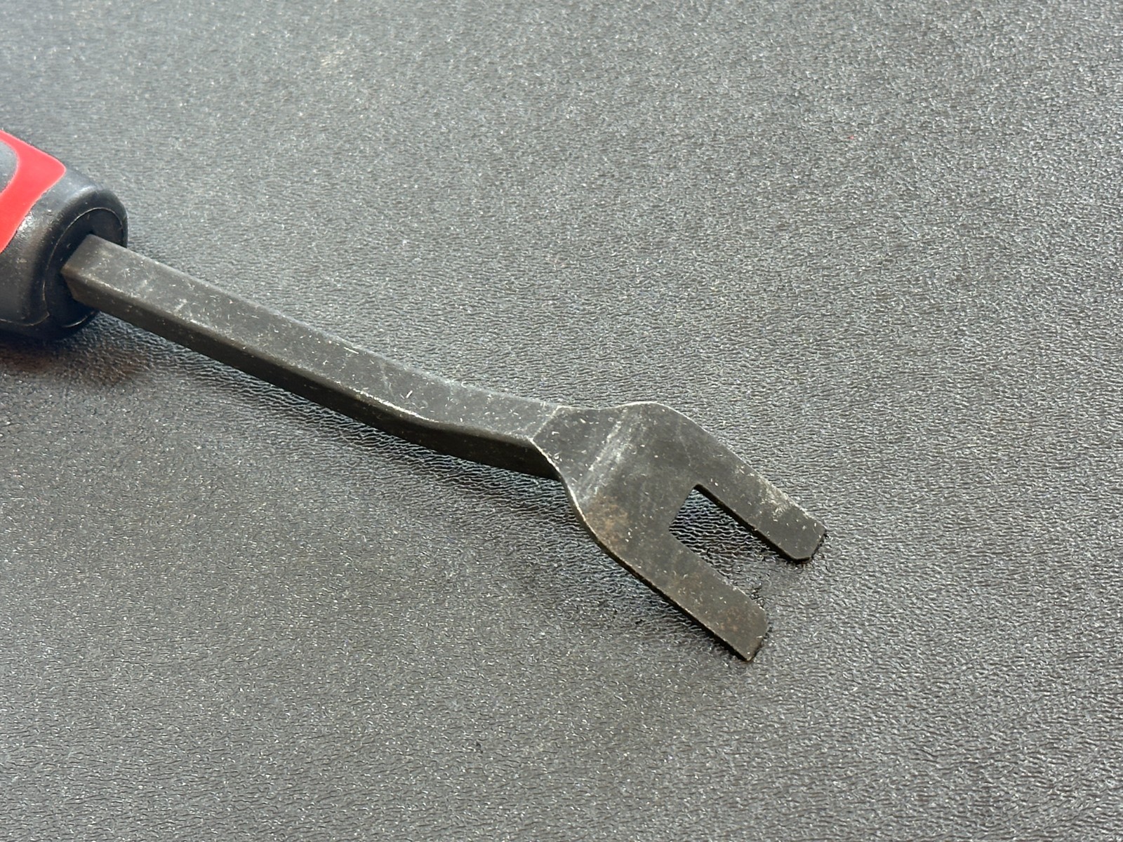 Matco Tools RED/BLACK Comfort Grip Door Panel Trim Service Removal Tool SDSR4-2
