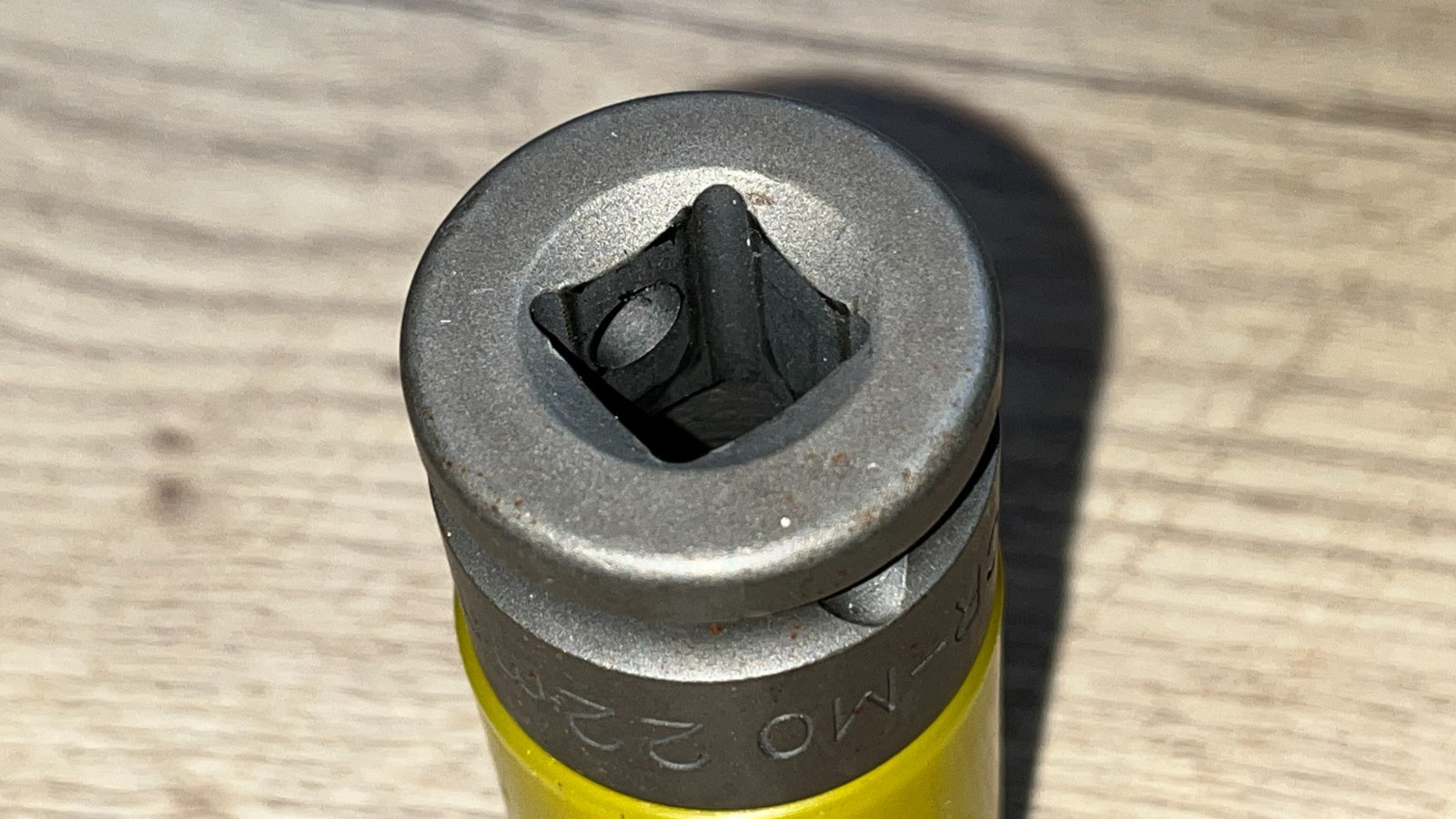 22mm 7/8 inch Wheel Bolt Deep Socket With Rim Scratch Protector